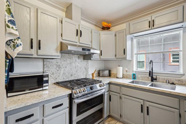 Interior, Kitchen, Stainless Steel Appliances