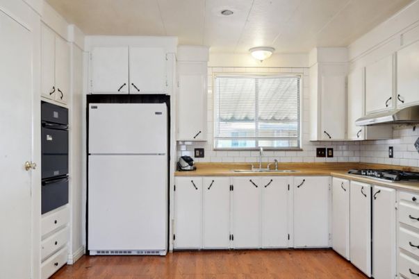 Interior, Kitchen, Wood Texture Flooring