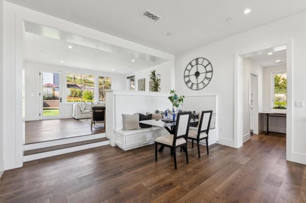 Dining room, Fireplace, Interior, Recessed Lighting, Wood Texture Flooring