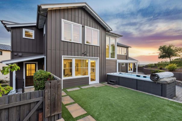 Exterior, Hot Tub