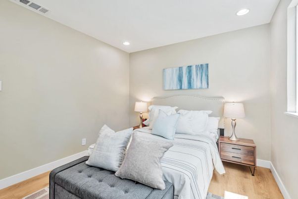Bedroom, Interior, Recessed Lighting, Wood Texture Flooring