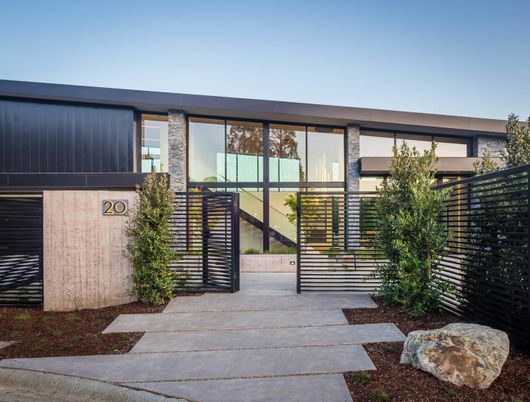 Exterior, Facade, Modern