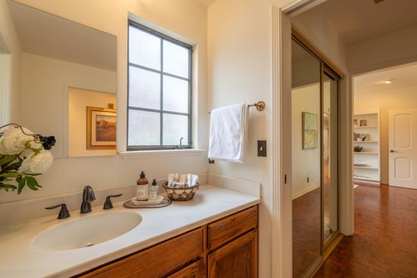 Bathroom, Dual Sink Vanities, Interior, Wood Texture Flooring