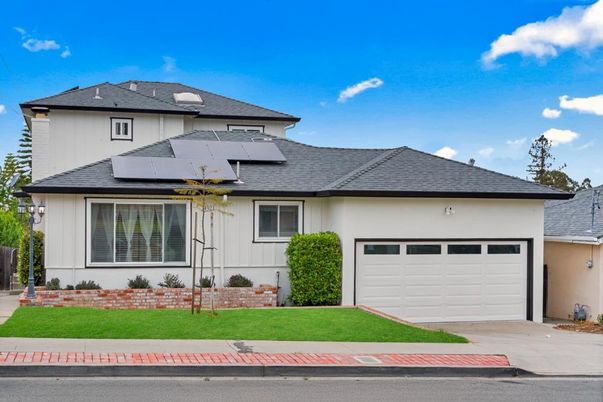 Attached, Exterior, Facade, Solar Panels, Ranch