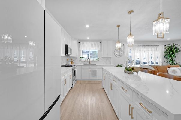 Interior, Kitchen, Pendant Lights, Recessed Lighting, Wood Texture Flooring