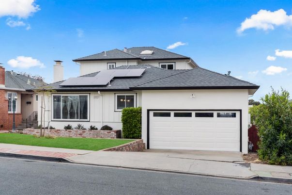 Attached, Exterior, Facade, Solar Panels, Ranch