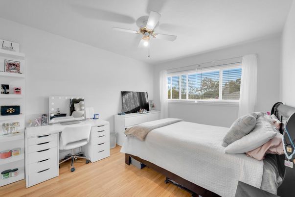 Bedroom, Home Office, Interior, Wood Texture Flooring