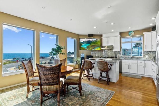 Dining room, Interior, Kitchen, Recessed Lighting, Water, Wood Texture Flooring