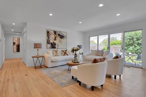 Interior, Living room, Recessed Lighting, Wood Texture Flooring
