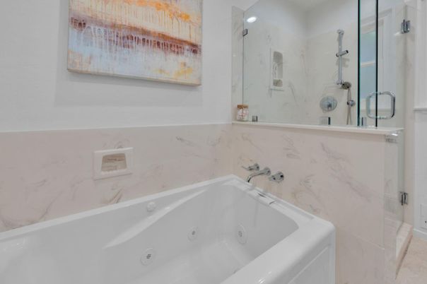Bathroom, Interior, Marble Walls, Recessed Lighting