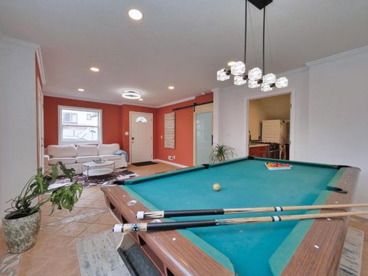 Billiard Table, Game Room, Interior, Living room, Pendant Lights, Recessed Lighting