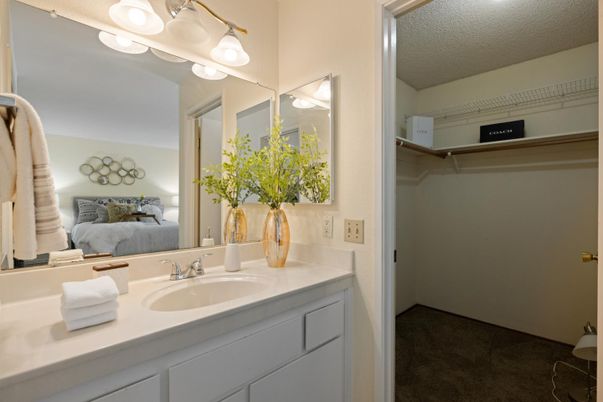 Bathroom, Bedroom, Interior