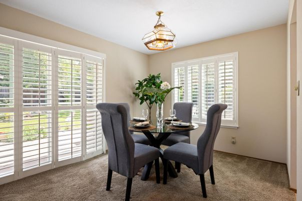Dining room, Interior