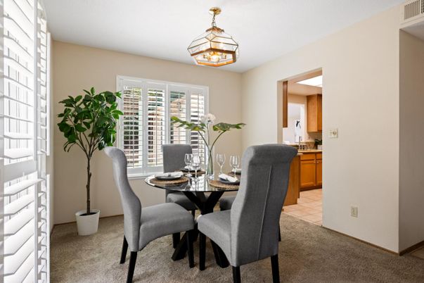 Dining room, Interior
