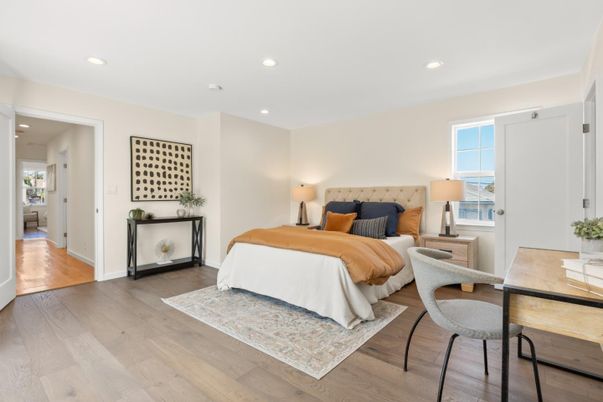 Bedroom, Interior, Recessed Lighting, Wood Texture Flooring