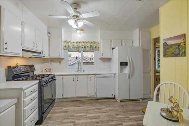 Interior, Kitchen, Wood Texture Flooring