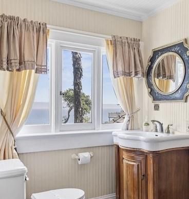 Bathroom, Interior, Water