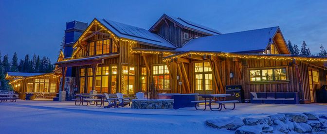 Exterior, Facade, Log Home