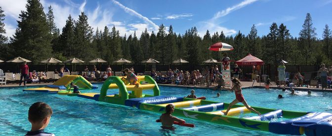 Exterior, Playground, Pool