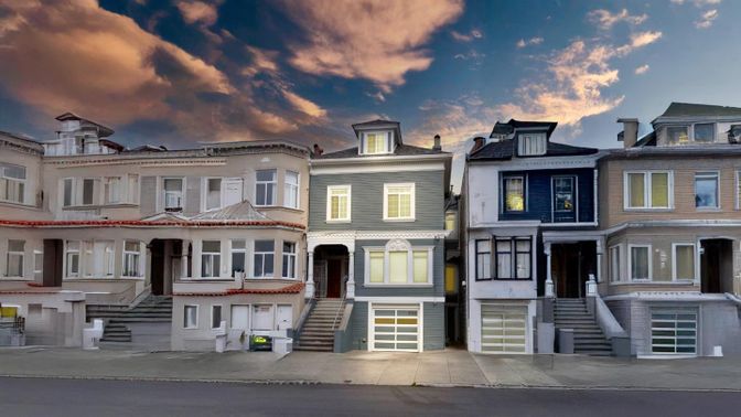 Attached, Exterior, Facade, Rowhouse