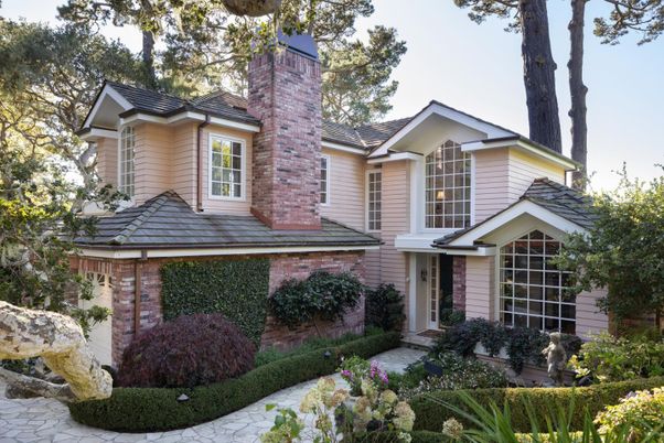 Exterior, Facade, Brick Facade, American Craftsman