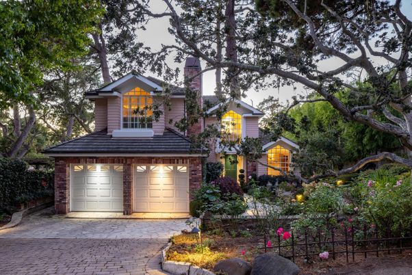 Attached, Exterior, Facade, Brick Facade, American Craftsman