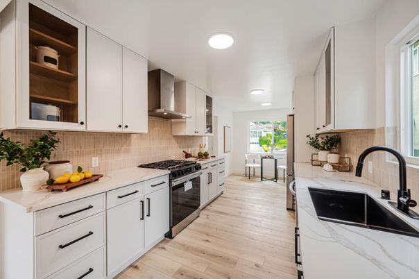 Dining room, Interior, Kitchen, Recessed Lighting, Wood Texture Flooring