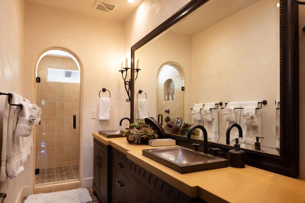 Bathroom, Dual Sink Vanities, Interior, Recessed Lighting
