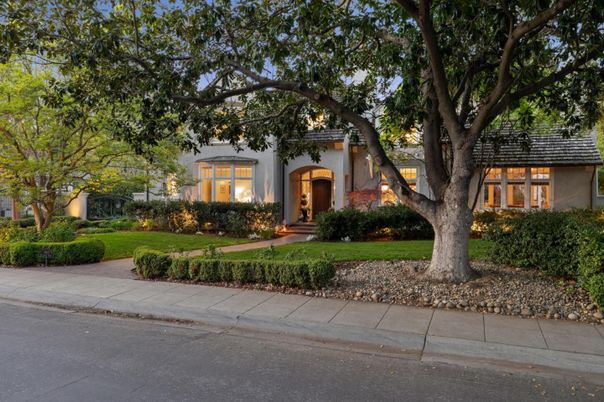 Backyard, Exterior, Facade, French Provincial