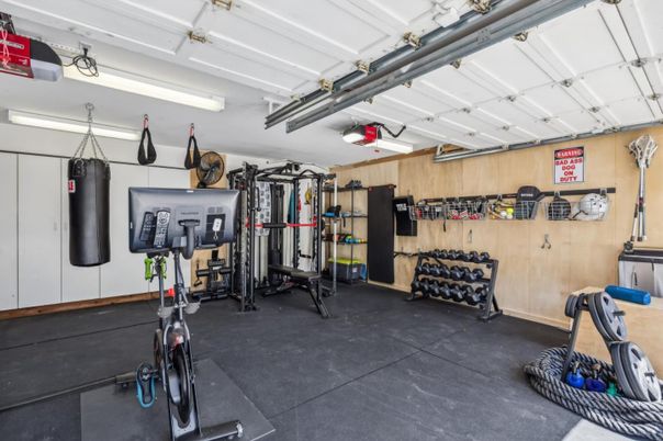 Fitness Equipment, Garage, Interior