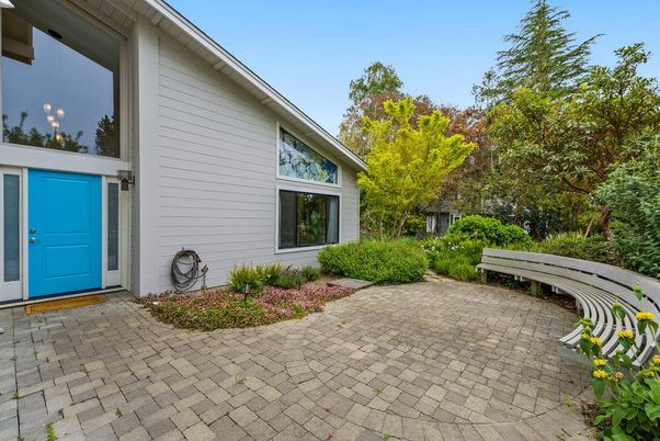 Attached, Detached Garage, Exterior, Facade, Split Level