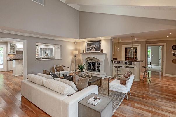 Fireplace, Interior, Living room, Pendant Lights, Recessed Lighting, Wood Texture Flooring