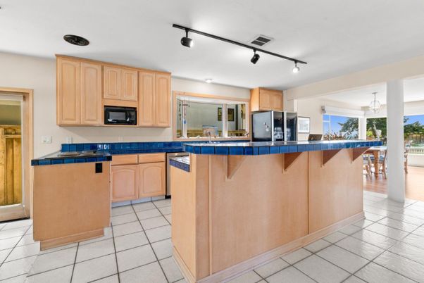 Dining room, Interior, Kitchen, Tile Countertops