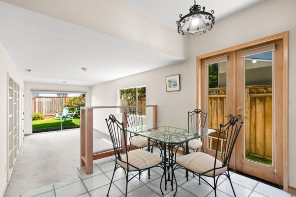 Dining room, Interior