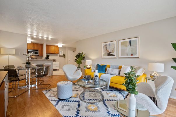 Dining room, Interior, Kitchen, Living room, Stainless Steel Appliances, Wood Texture Flooring