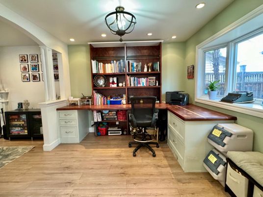 Home Office, Interior, Recessed Lighting, Wood Texture Flooring