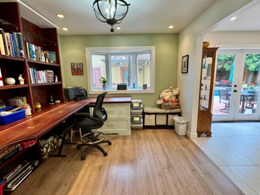 Home Office, Interior, Recessed Lighting, Wood Texture Flooring
