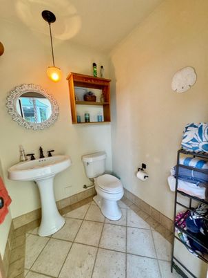 Bathroom, Interior, Pendant Lights