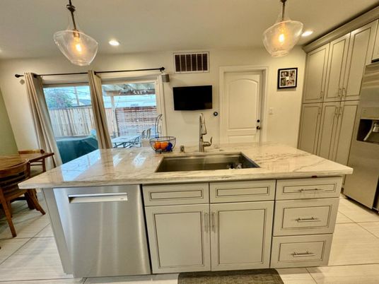 Interior, Kitchen, Pendant Lights, Recessed Lighting, Stainless Steel Appliances
