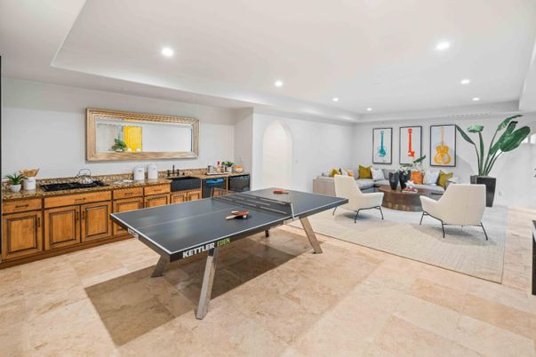 Game Room, Interior, Living room, Recessed Lighting