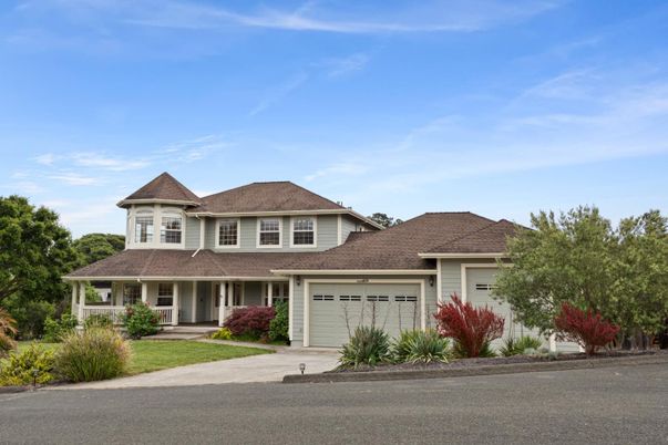 Attached, Exterior, Facade, French Provincial