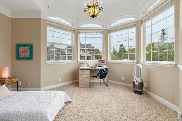 Chandelier, Home Office, Interior