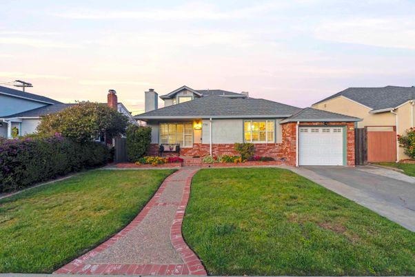 Attached, Exterior, Facade, Brick Facade, Ranch