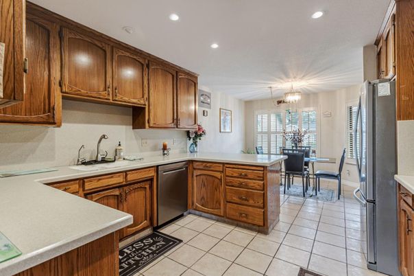 Dining room, Interior, Kitchen, Recessed Lighting