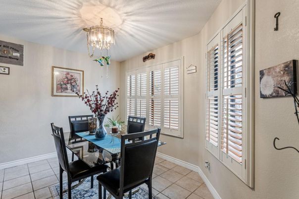 Chandelier, Dining room, Interior