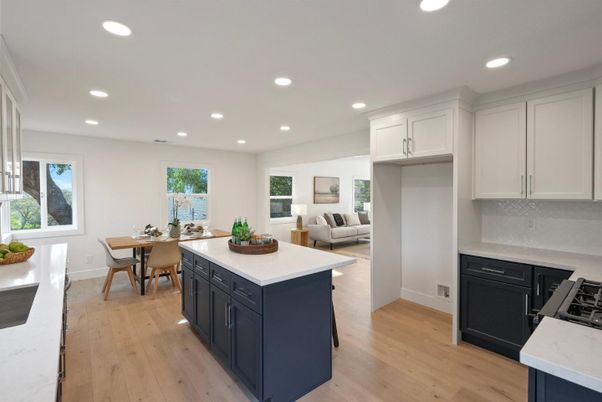 Dining room, Interior, Kitchen, Recessed Lighting, Wood Texture Flooring