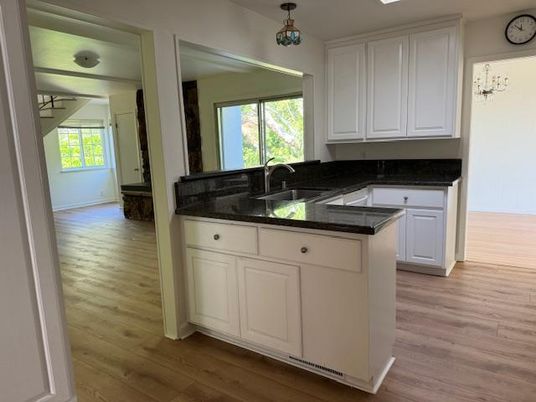 Interior, Kitchen, Pendant Lights, Wood Texture Flooring