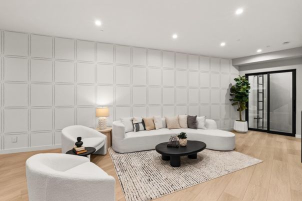 Interior, Living room, Recessed Lighting, Wood Texture Flooring