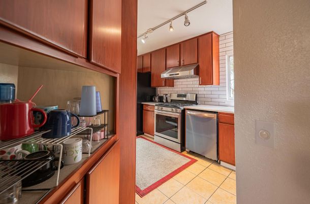 Interior, Kitchen, Stainless Steel Appliances