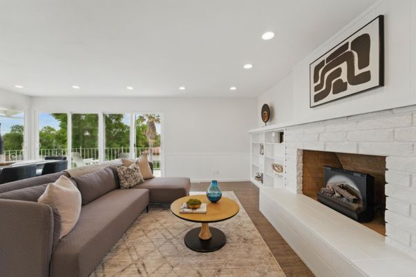 Dining room, Interior, Kitchen, Recessed Lighting, Stainless Steel Appliances, Wood Texture Flooring